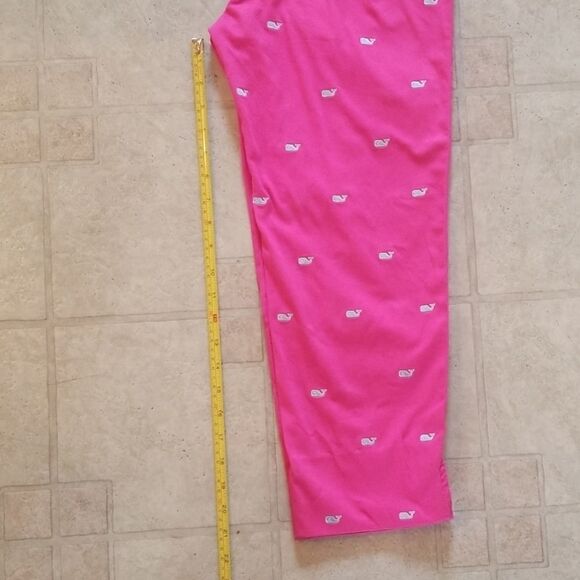 Vineyard Vine whale pink capris - Picture 6 of 8